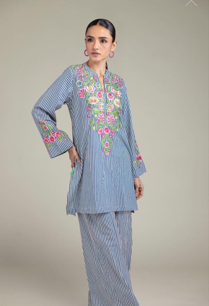 KHADDI Embroidered | Cambric Blue Floral Kurta Pants